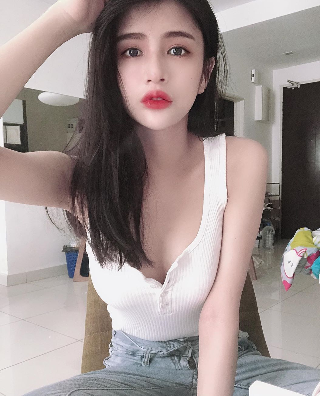 出差找的身材好白净妹子